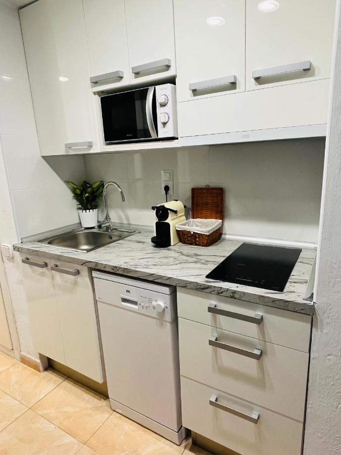 Apartamento En ซาลอว์ ภายนอก รูปภาพ
