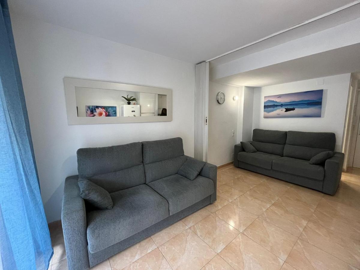Apartamento En ซาลอว์ ภายนอก รูปภาพ
