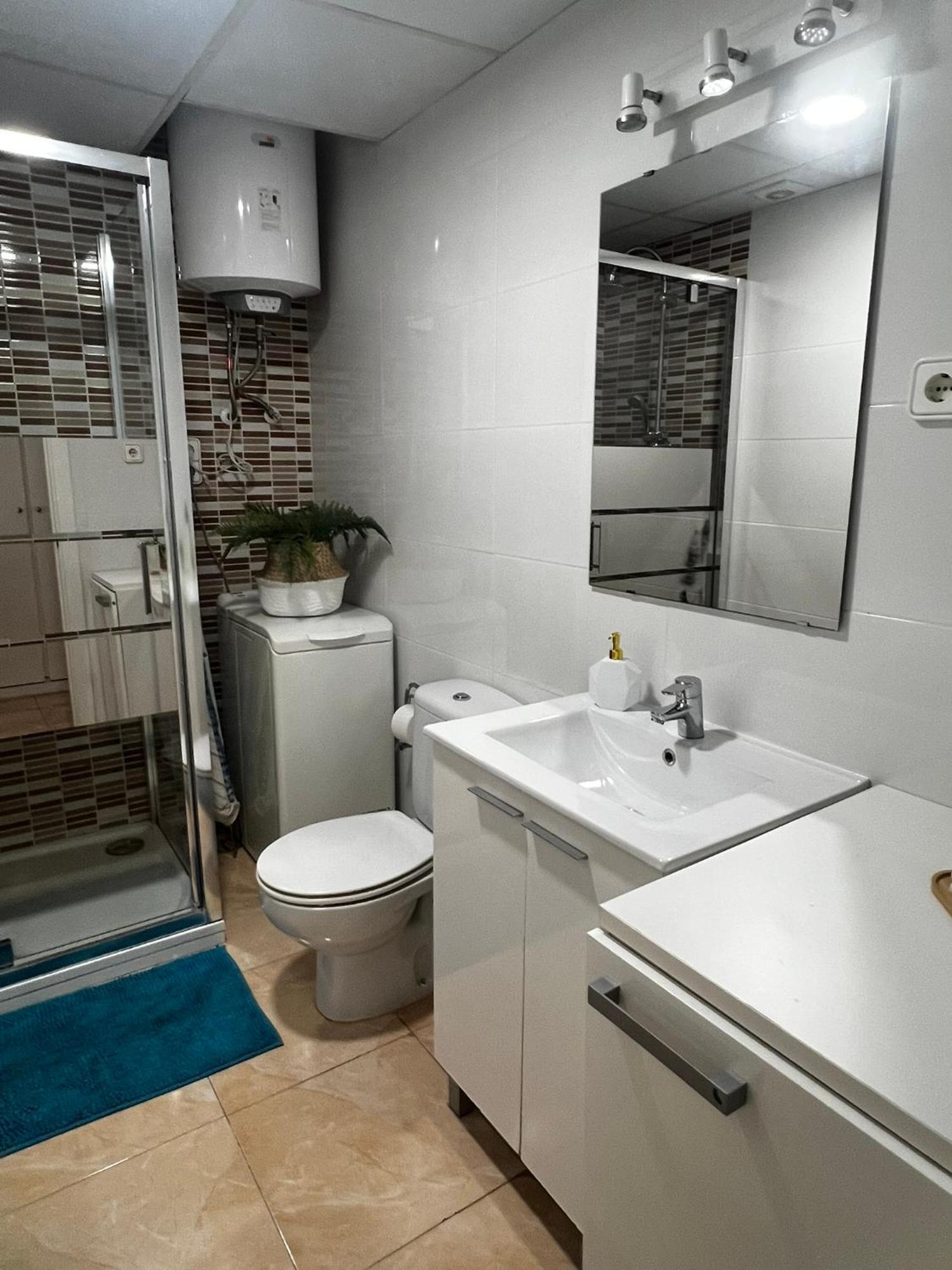 Apartamento En ซาลอว์ ภายนอก รูปภาพ